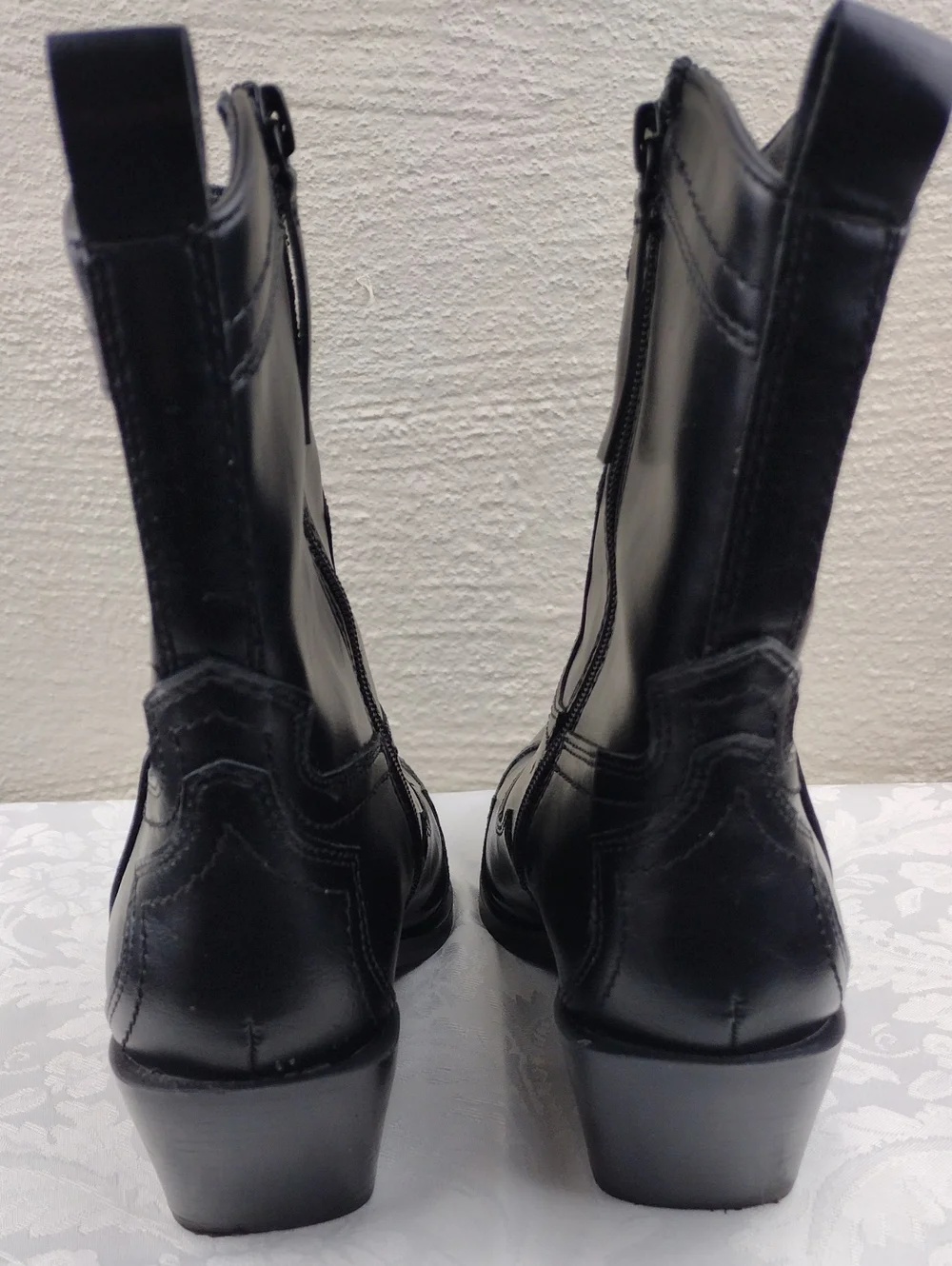 Madden Girl Swifty Black PU Upper Pointed Toe Side Zip Blocked Heel Western Boot